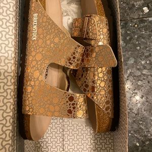 Birkenstock Sandals 37eu us 6.0 narrow nwt